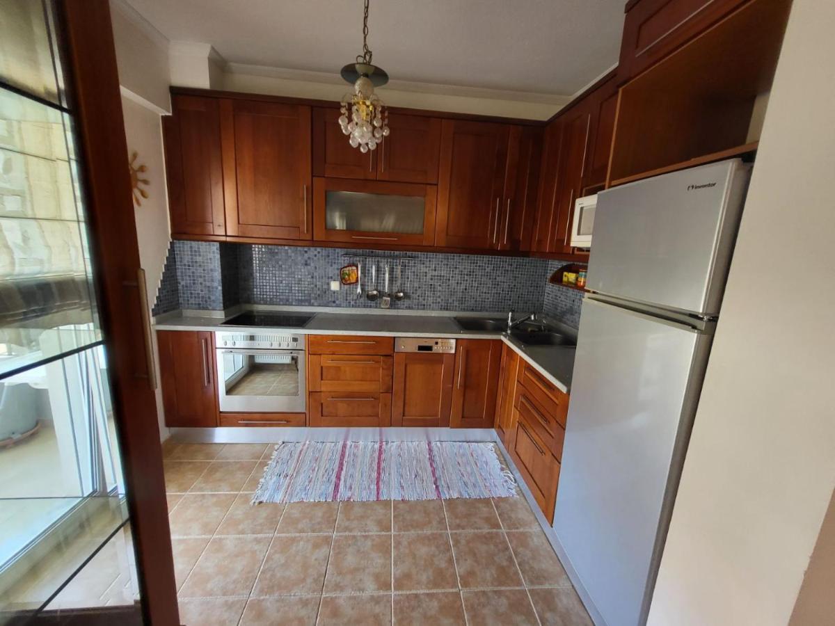 Ritsa Apartment Peraía Екстериор снимка